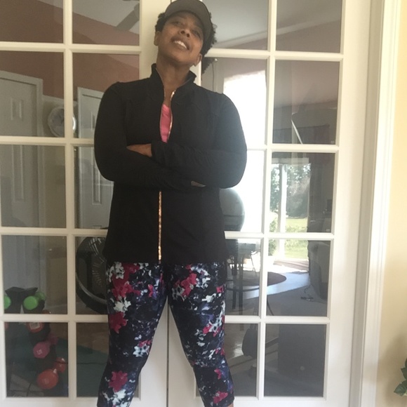 Meet your Posher, Phyllis - Picture 4 of 10